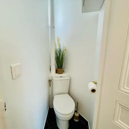 Lovely Flat 11th Apartment